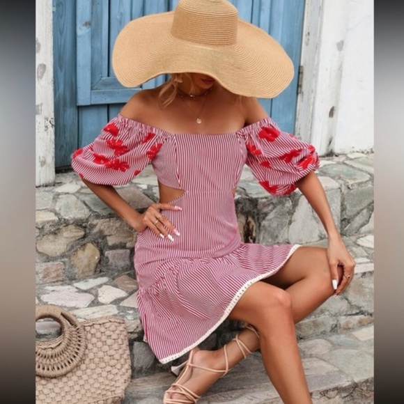 Boho floral print and stripes cutout puff sleeve mini dress